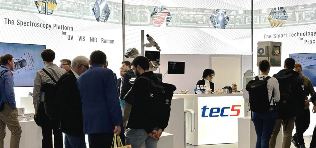 Process analytics with optical sensors - tec5 AG